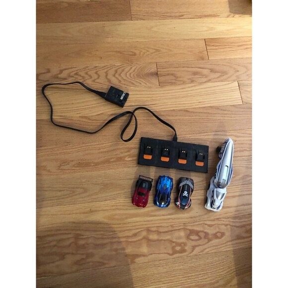 Anki Overdrive Starter Kit With 2 Extra Cars- 4 Cars total - Picture 12 of 16